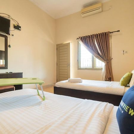 Urbanview Hotel Nugraha Palembang By Reddoorz Luaran gambar
