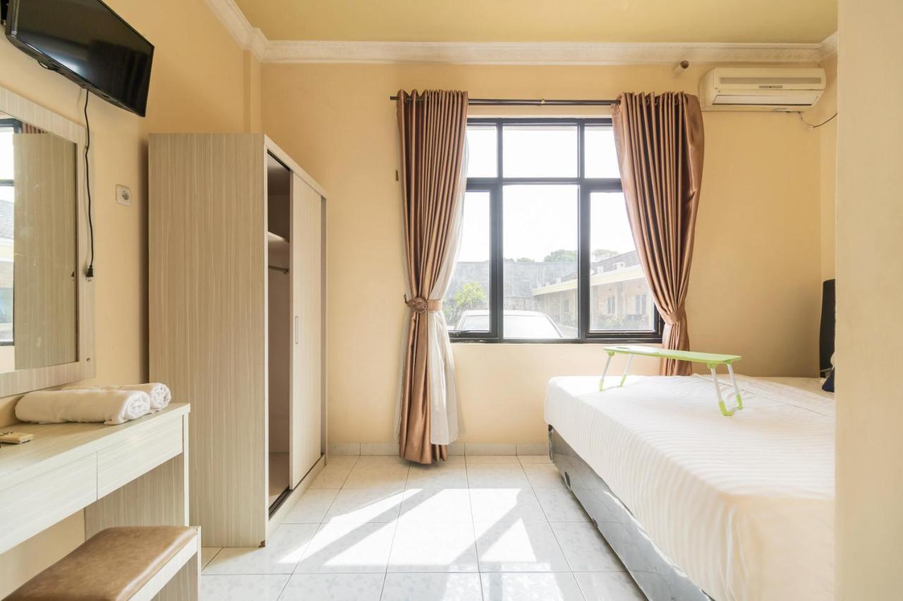 Urbanview Hotel Nugraha Palembang By Reddoorz Luaran gambar