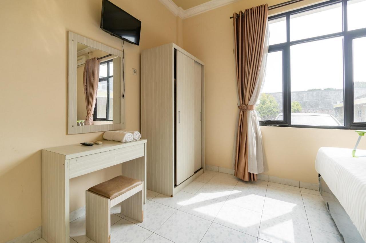 Urbanview Hotel Nugraha Palembang By Reddoorz Luaran gambar