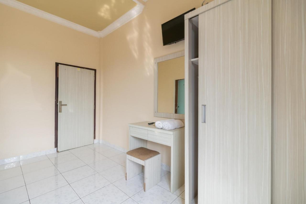 Urbanview Hotel Nugraha Palembang By Reddoorz Luaran gambar